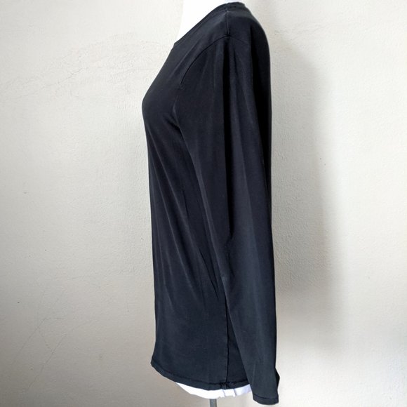 Fall Halloween Black Maternity Top Long Sleeve Tee Liz Lange - Picture 3 of 6